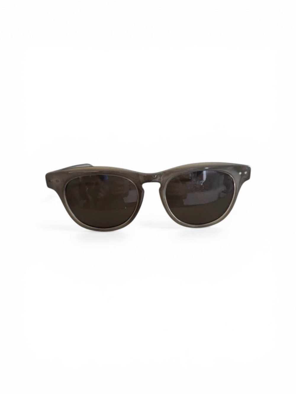 Isaac Mizrahi Sunglasses Light gray/taupe frame good cond.no scratches.BUY NOW - Picture 2 of 7